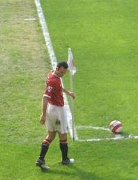 Ryan Giggs taking a corner for Manchester United