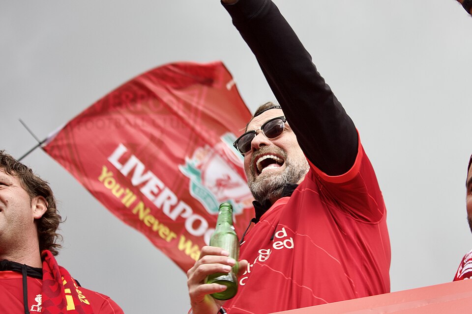 Jurgen Klopp waving to a crowd
