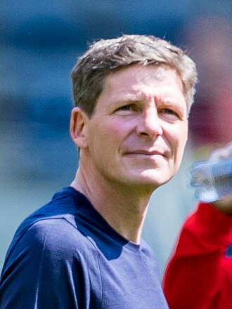 Oliver Glasner on the touchline
